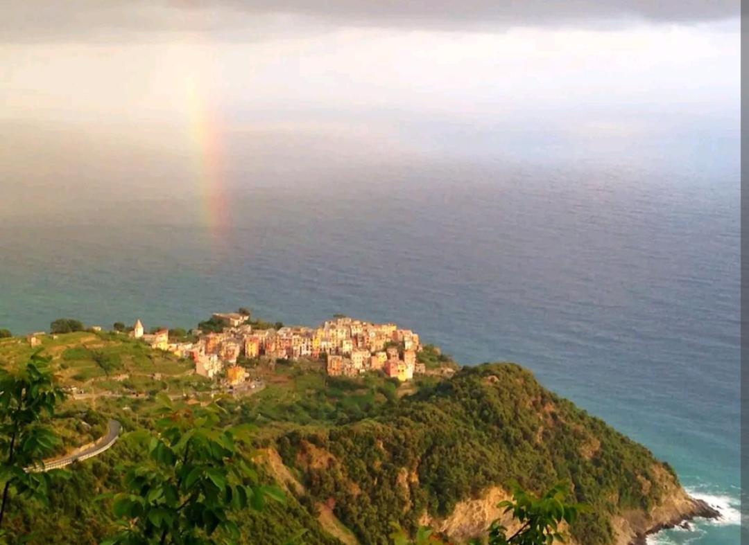 韦尔纳扎Cinque Terre Sea View公寓 外观 照片